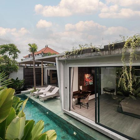 Inspira Seminyak Βίλα Εξωτερικό φωτογραφία